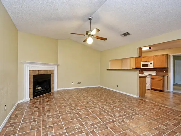 415 Fantail LOOP #A, Austin, TX 78734