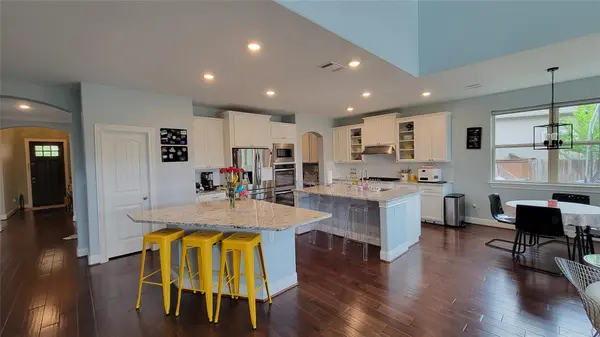 15824 Cinca Terra DR, Bee Cave, TX 78738