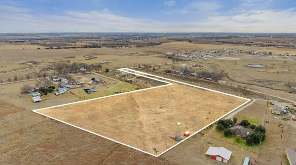 20646 Cameron RD, Coupland, TX 78615