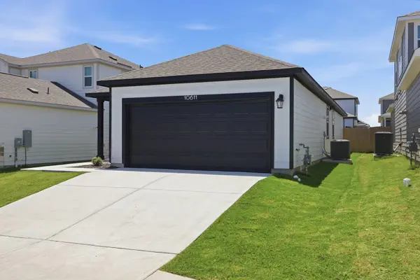 10611 Typhoon LN, Buda, TX 78610