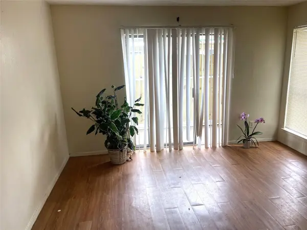 1902 WEST LOOP #B-1, Austin, TX 78758