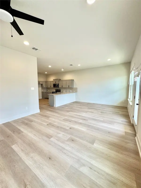 105 Zayd CT #A, Jarrell, TX 76537
