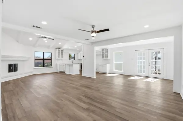 100 Howard DR, Schertz, TX 78154