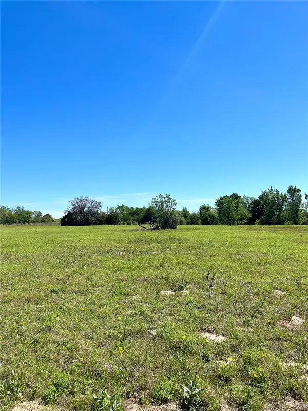 2654 County Road 329, Lincoln, TX 78948