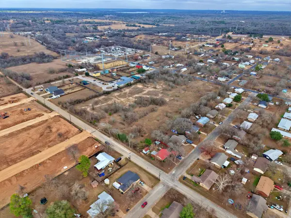 2308 Main ST, Bastrop, TX 78602