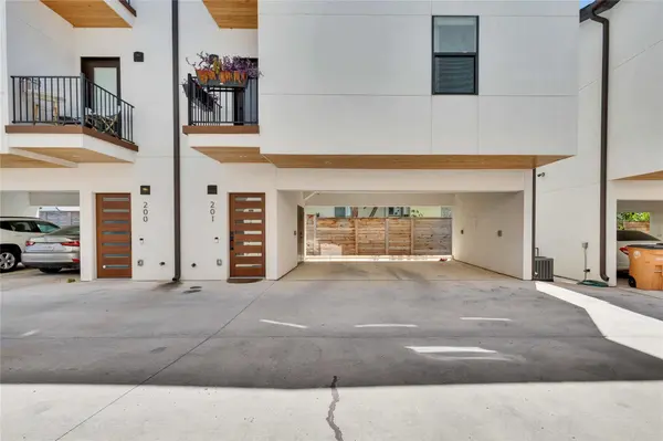 1128 Chicon ST #201, Austin, TX 78702