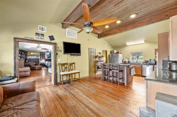 315 Riverwood DR, Bastrop, TX 78602