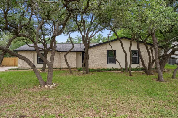 710 Ruby Isle DR, Leander, TX 78641