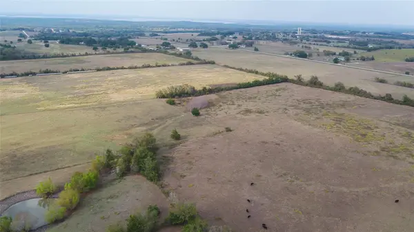 4646 Fm 2679 RD, Burton, TX 77835