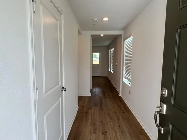 7221 Spotted Leaf WAY, Del Valle, TX 78617