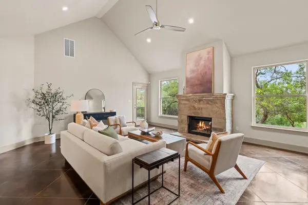 112 Twin Creek CIR, Dripping Springs, TX 78620