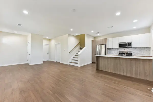 17012 Marsh Wren Pass DR #1104D, Pflugerville, TX 78660