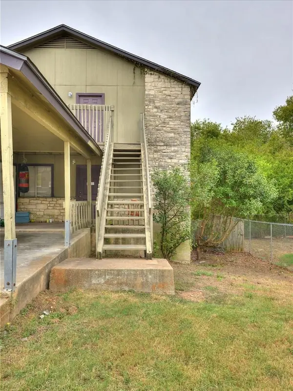 5809 Spring Meadow RD #B, Austin, TX 78744