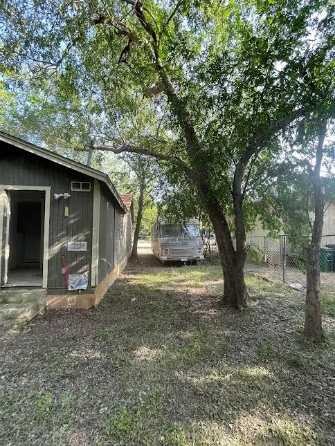 3208 E 16th ST, Austin, TX 78721
