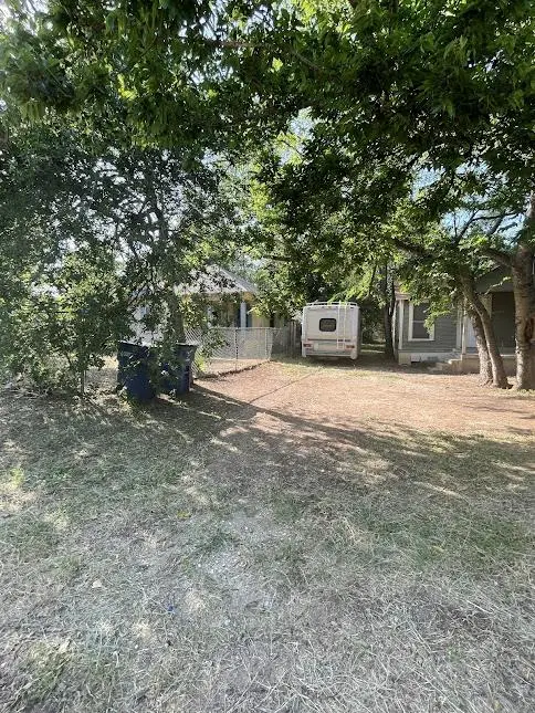 3208 E 16th ST, Austin, TX 78721
