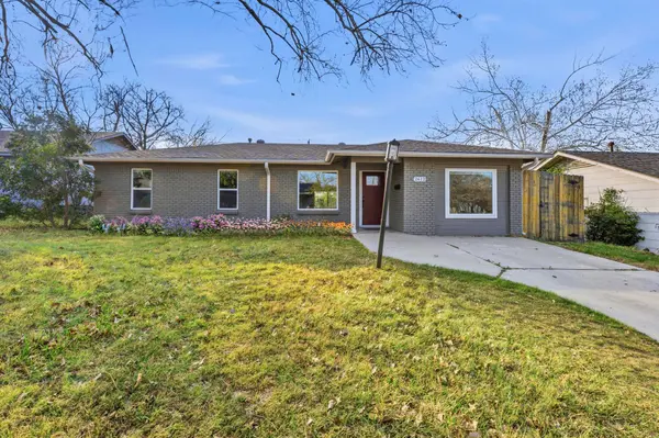 2612 Little John LN, Austin, TX 78704