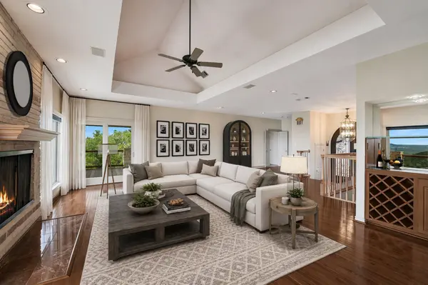695 Sunset DR, Wimberley, TX 78676