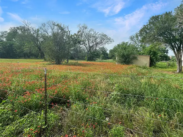 1314 Farm ST, Bastrop, TX 78602