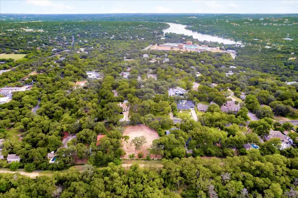 3917 Balcones DR, Austin, TX 78731