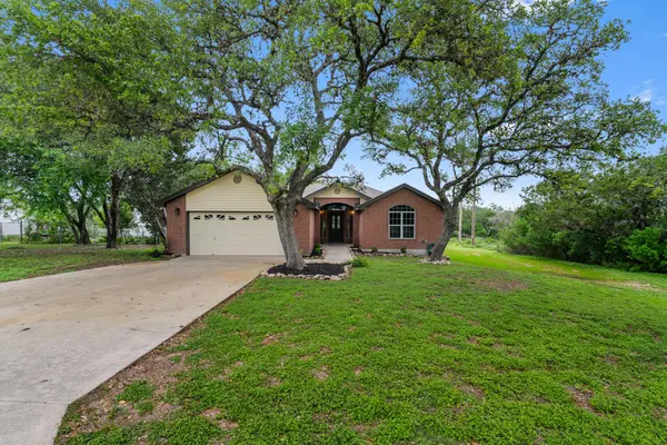 126 Hunter Ridge Rd,  San Marcos,  TX 78666