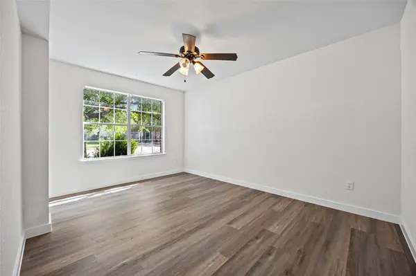 2206 Canvas Back DR, Taylor, TX 76574