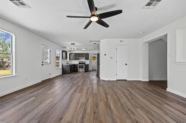 2206 Canvas Back DR, Taylor, TX 76574