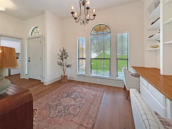 10102 Twin Lake LOOP, Dripping Springs, TX 78620