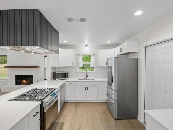9204 Collinfield DR, Austin, TX 78758