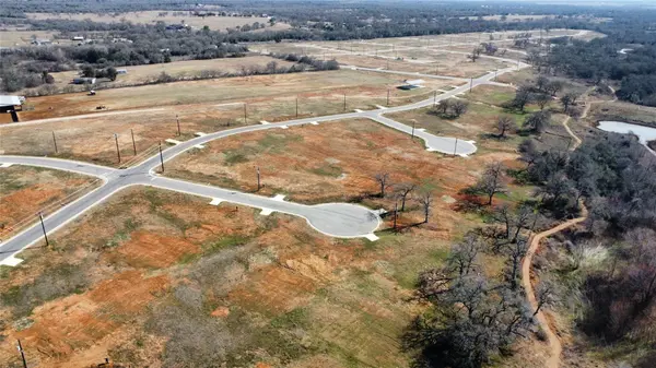 104 Sonoma DR, Elgin, TX 78621