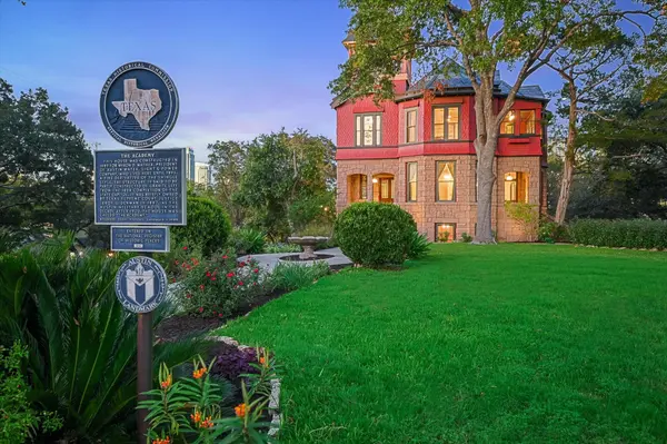 400 Academy DR, Austin, TX 78704