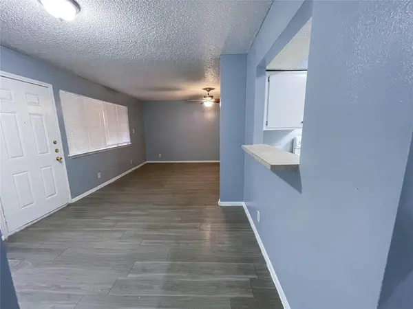 8907 Parkfield DR #204, Austin, TX 78758