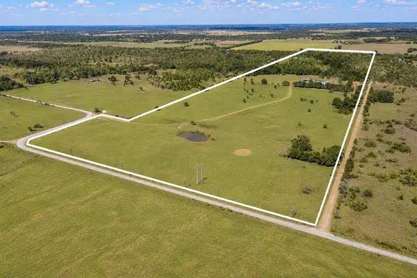 3995 COUNTY ROAD 405, Lexington, TX 78947