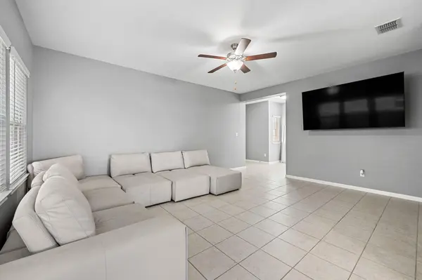 436 Spinnaker LOOP, Kyle, TX 78640