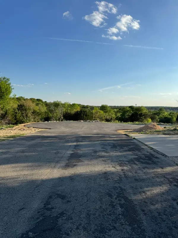 96 Rosemont RD, Belton, TX 76513