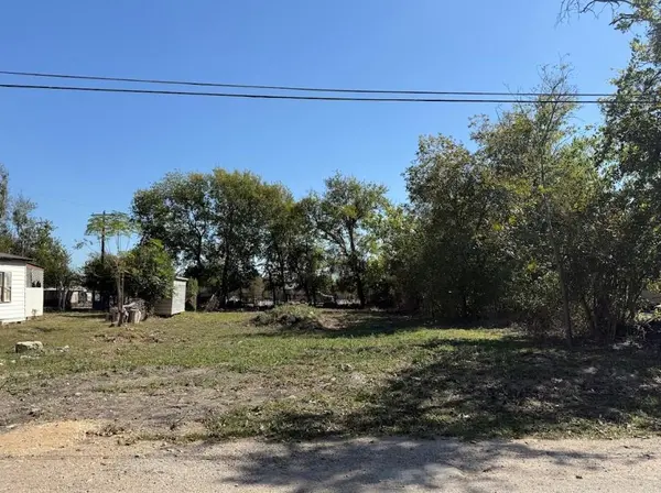 502 S Alamo ST, Bartlett, TX 76511
