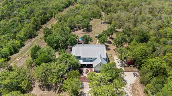 550 League Line RD, Smithville, TX 78957
