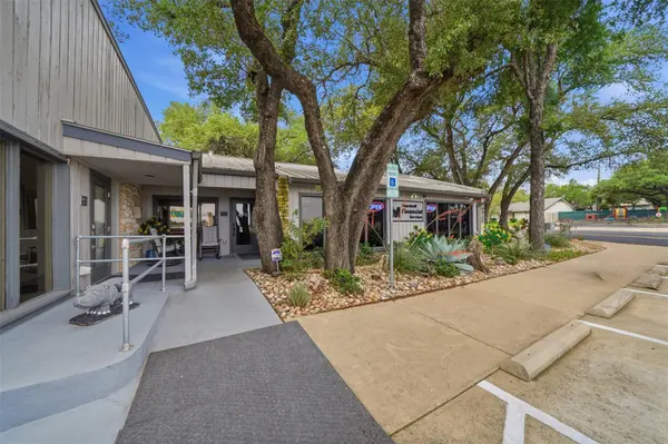 9911 Woodland Village DR #A, Austin, TX 78750