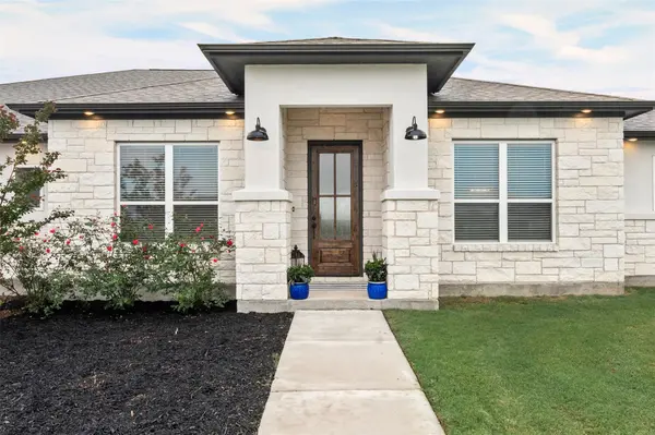 979 Inka RD, Salado, TX 76571