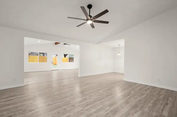 2100 Deadwood DR, Austin, TX 78744