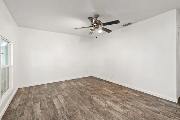 5803 Wellington DR #B, Austin, TX 78723