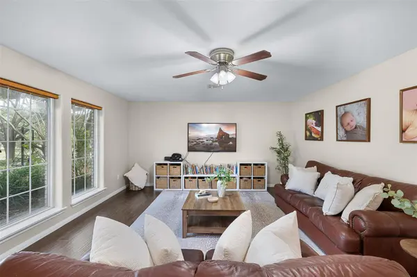 705 Palmer ST, Rockdale, TX 76567