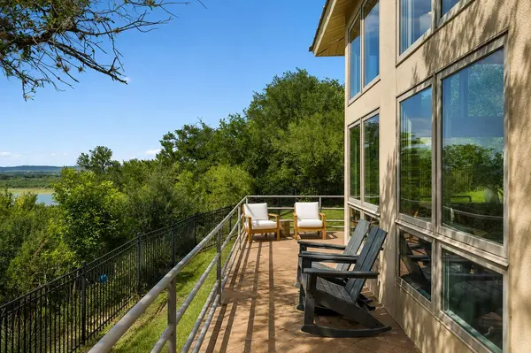 26310 Countryside DR, Spicewood, TX 78669