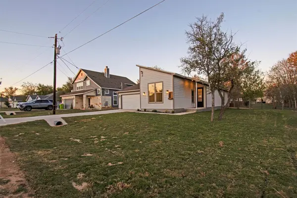 346 Nene LN, Bastrop, TX 78602