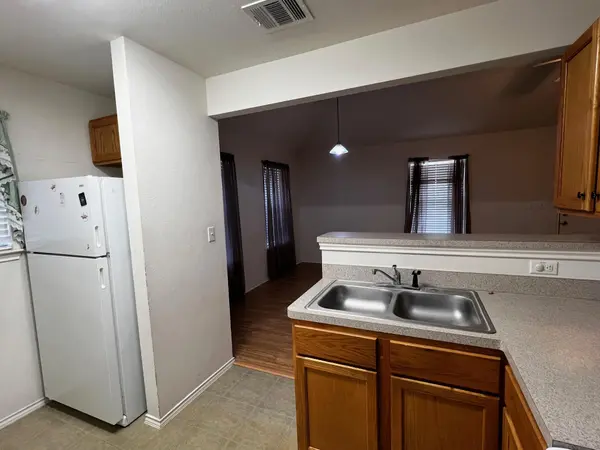 833 E Camp ST, La Grange, TX 78945