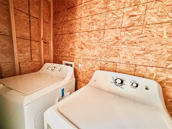 1200 Banister LN ##5, Austin, TX 78704
