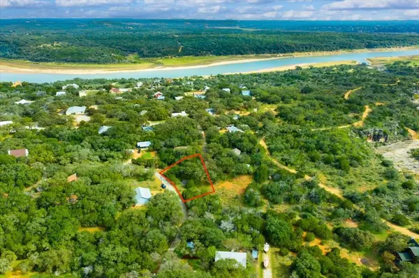 00 Breezing LN, Spicewood, TX 78669
