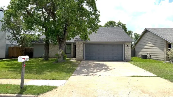 1307 Wroxton WAY, Round Rock, TX 78664