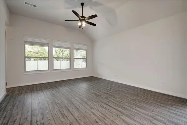 633 Pecan Bottom TRL, Georgetown, TX 78628