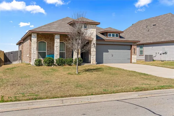 3205 Zabel DR, Lorena, TX 76655