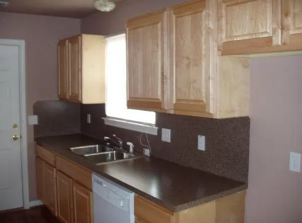 176 Hollys WAY, San Marcos, TX 78666